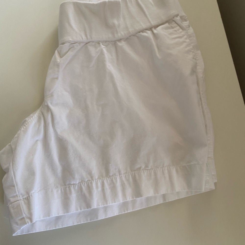 Maternity - White Cotton Shorts